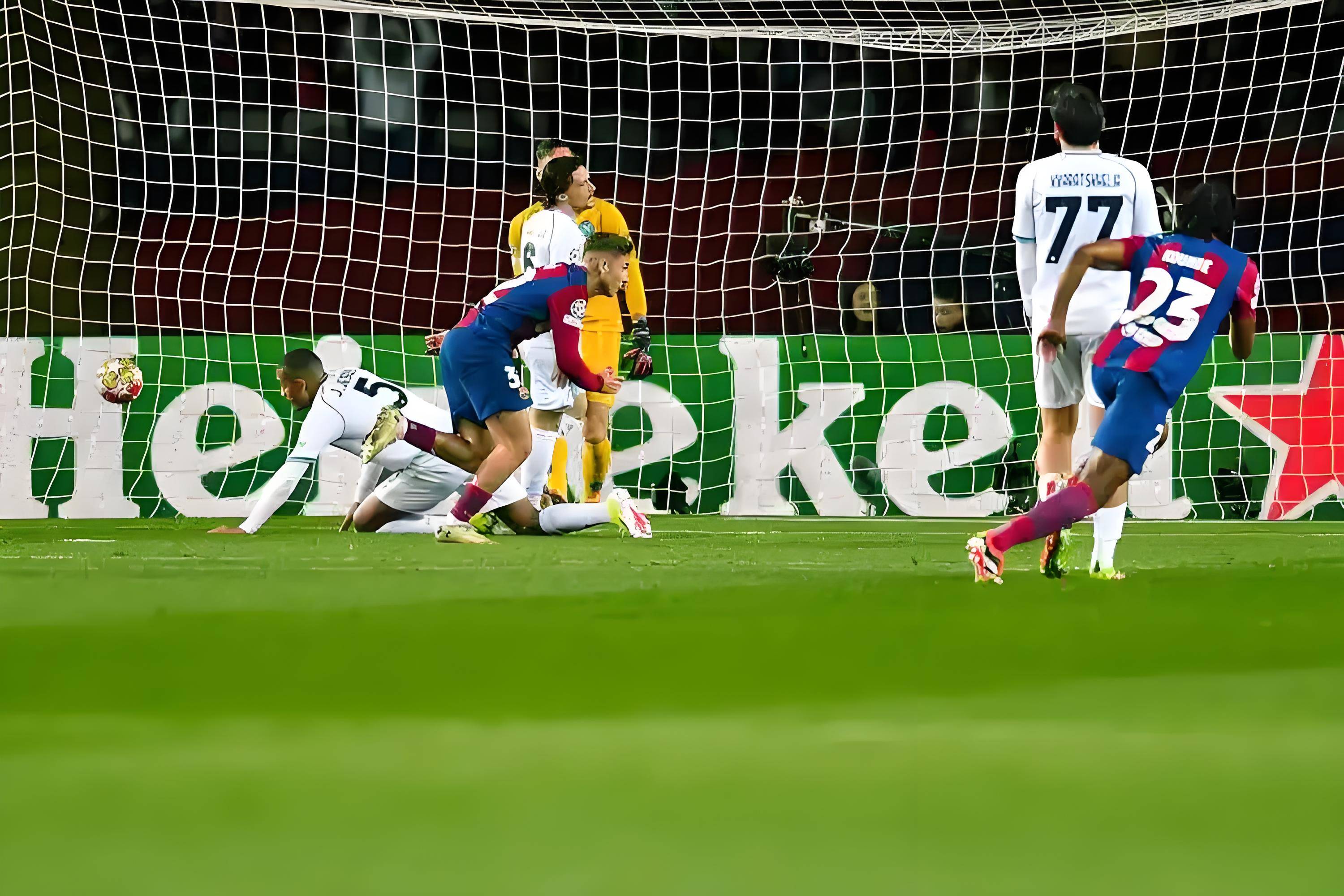 韩国强势曼城，厄德高送出助攻