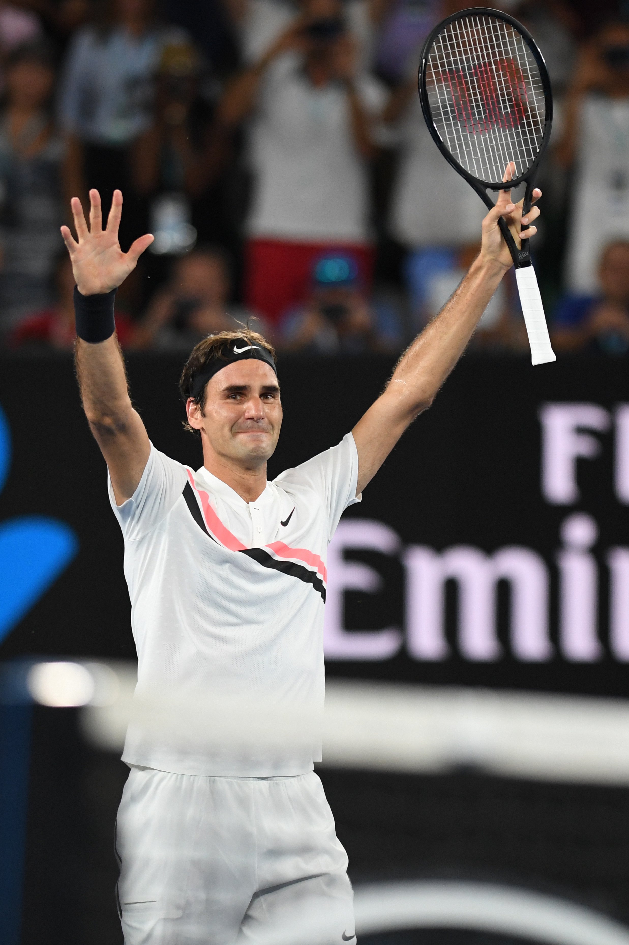 澳大利亚网球队轻取日本网球队，费德勒惊艳世界