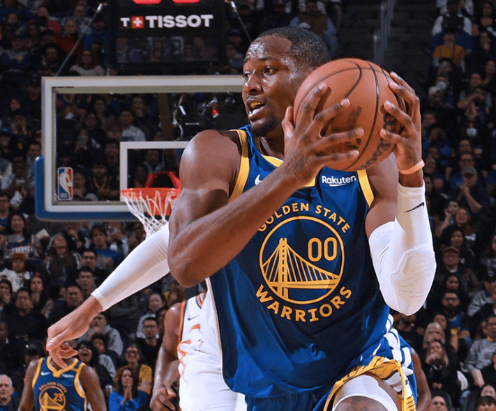 包含勇士碾压太阳,霍勒迪点燃赛场的词条 包含勇士碾压太阳,霍勒迪点燃赛场的词条