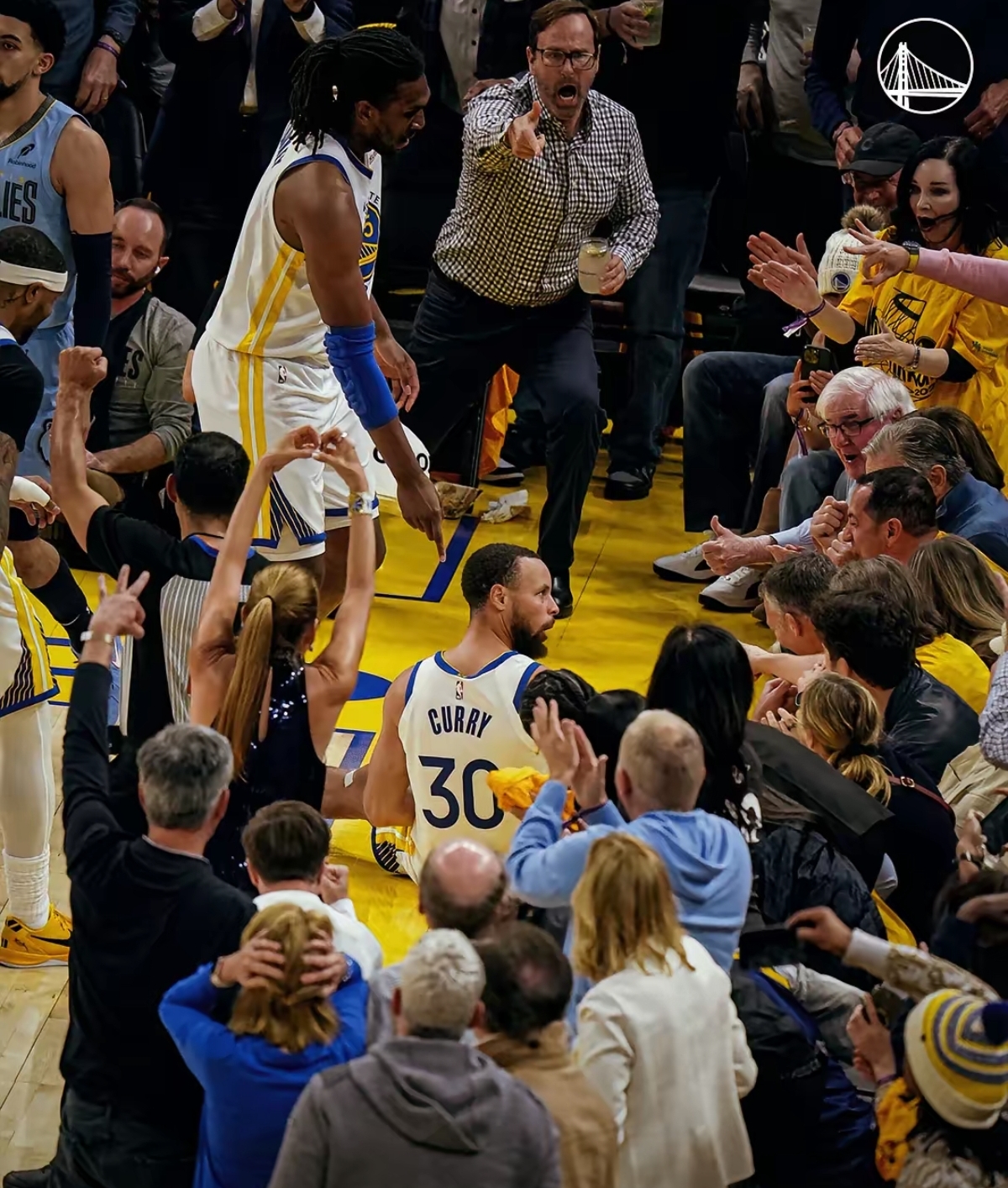 灰熊绝杀勇士,库里惊艳四座 灰熊绝杀勇士,库里惊艳四座