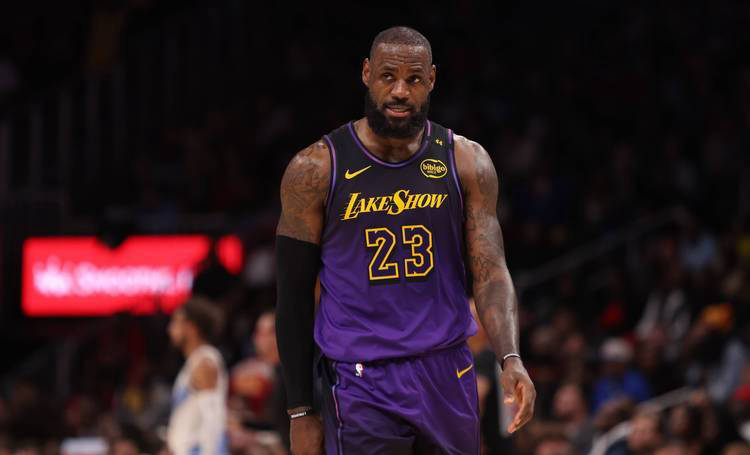 尼克斯轻取独行侠,詹姆斯点燃赛场 尼克斯轻取独行侠,詹姆斯点燃赛场