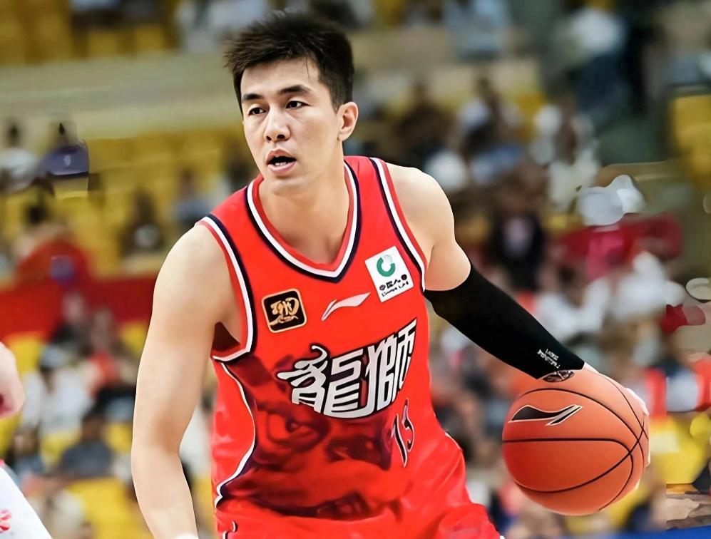 勇士横扫江苏队,郭艾伦扛起全队 勇士横扫江苏队,郭艾伦扛起全队