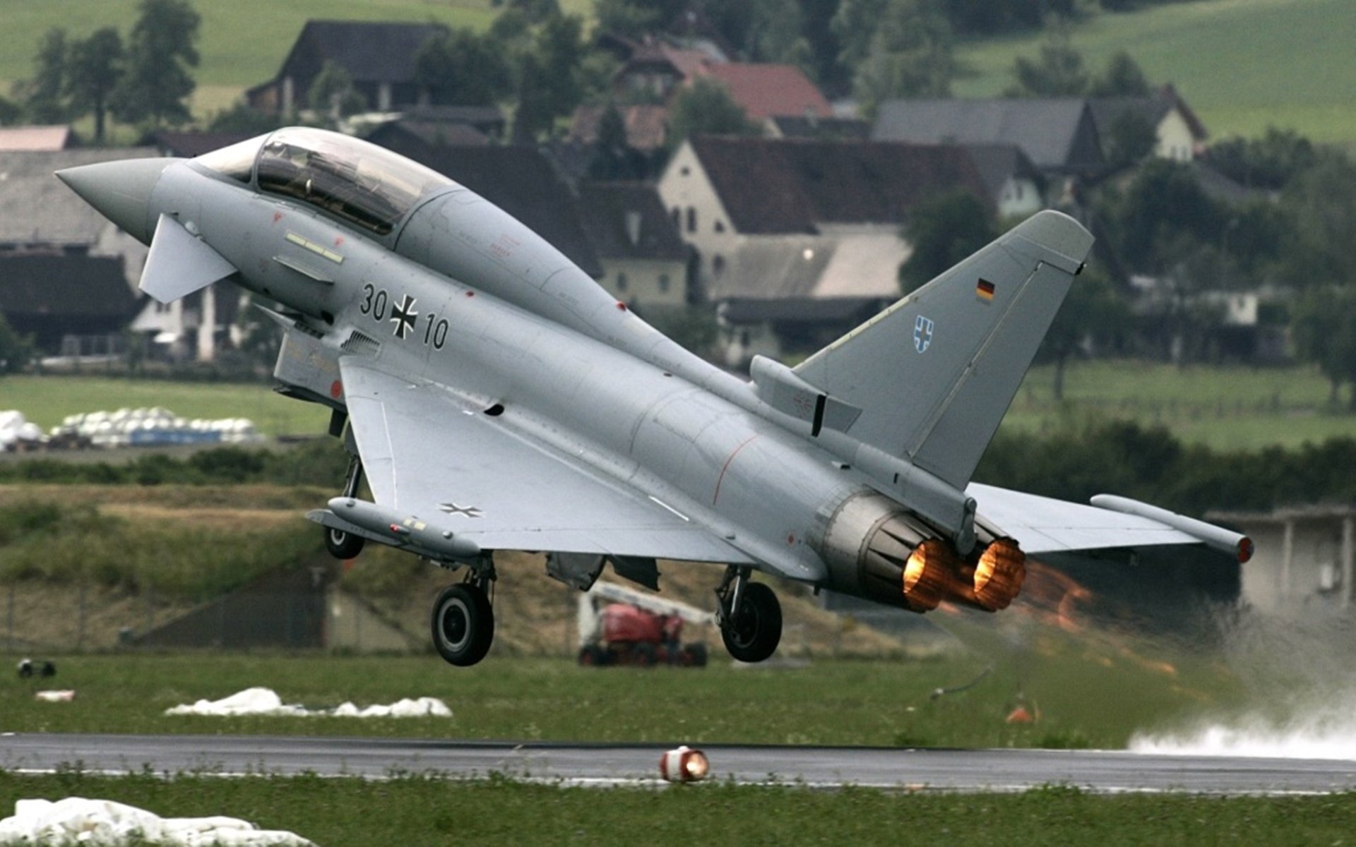 当所有人望向射手时，有谁看见了右路的光？