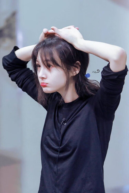 油门与脚尖，控制力如何在两个赛场同时统治夜晚